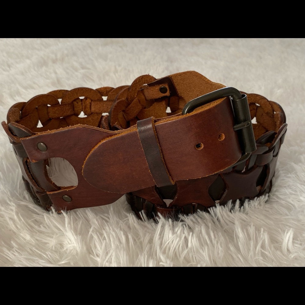 Braided Brown Leather Belt.